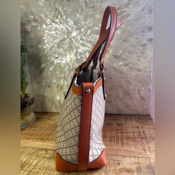 GUCCI Diamante Canvas and Golden Leather Tote with Pouch - Picture 4 of 14